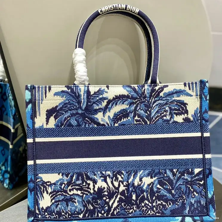 2203RF0083 Bag Dio 0715